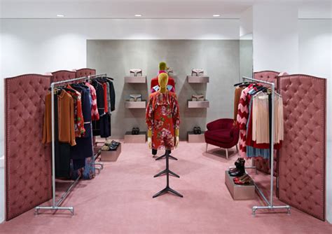 gucci dover street market tiger|Dover Street Market.